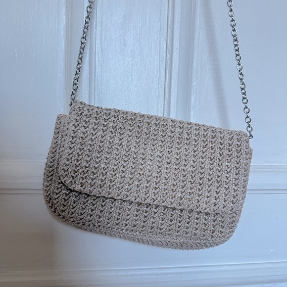 L’Intervalle Clutch - Picture 1 of 3